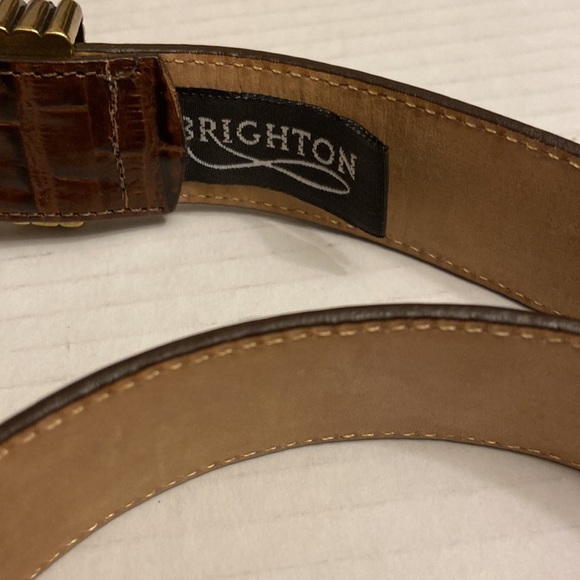 Brighton Women Size Small Brown Five Holes Adjustable Croc Style Gold Metal Belt - Picture 2 of 8